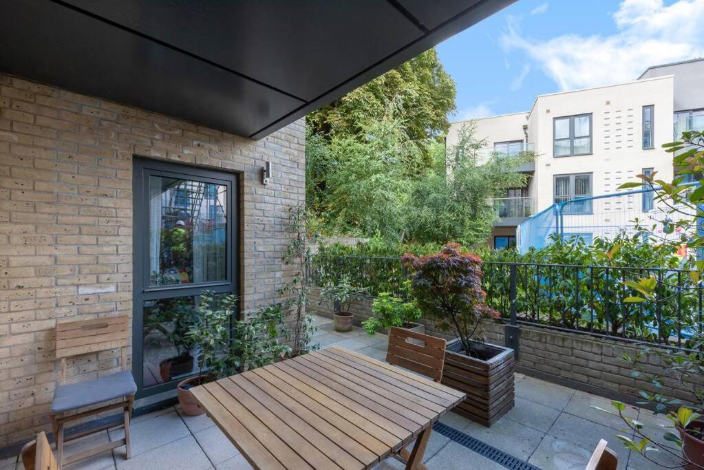 Stylish 2 Bed 2 Bath In Highgate & Free Parking London Exterior photo